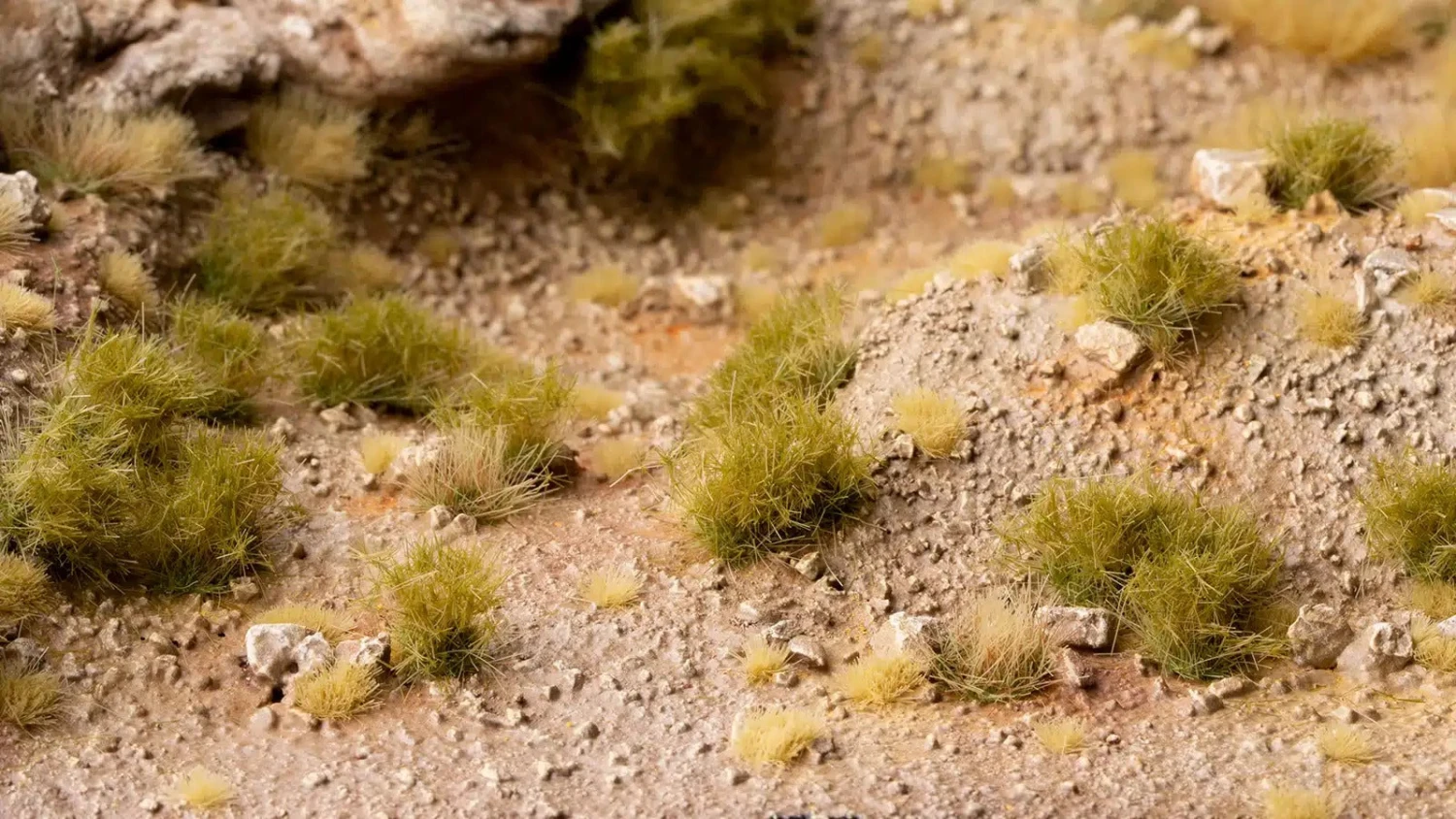Dense Green Tufts 6MM - Wild 4 Dense Green Tufts 6MM - Wild - Image 2